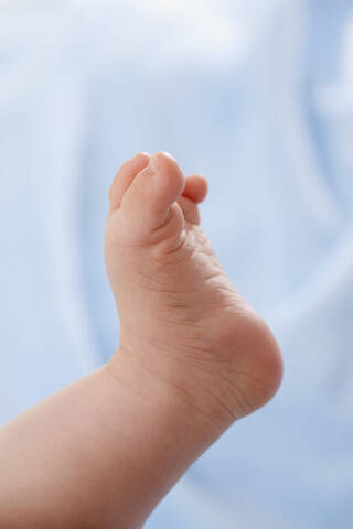 Babyfuß, unterer Teil (3-6 Monate), Nahaufnahme, lizenzfreies Stockfoto