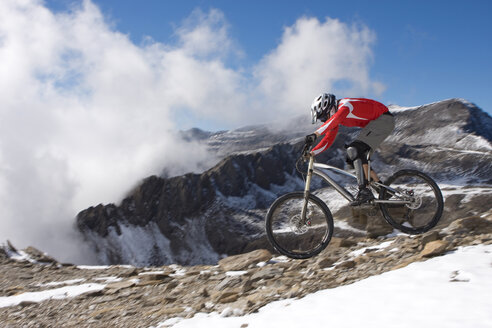 Spanien, Sierra Nevada, Granada, Mountainbiking für Männer - FFF00879