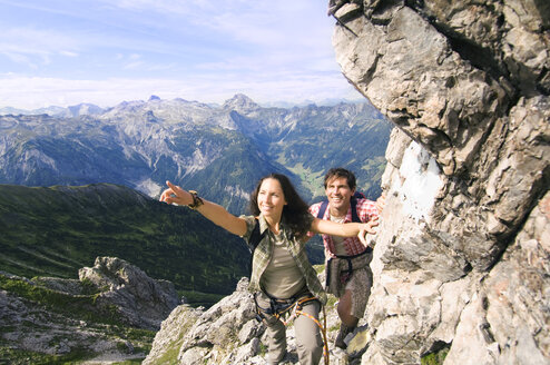 Österreich, Salzburger Land, Paarwanderung - WESTF07549