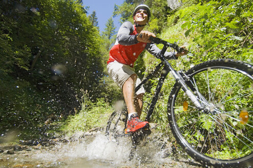 Mountainiker crossing brook - HHF01921