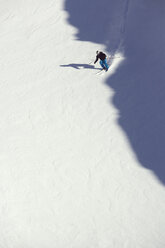 Austria, Arlberg, Albona, Man skiing in Alps - MRF01074