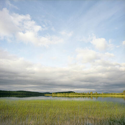 Finnland, Hossa-Nationalpark, Blick auf den See, lizenzfreies Stockfoto