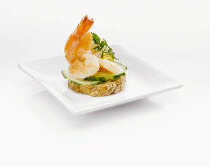 Sandwich with shrimps and cucumber slices - KMF01219