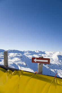 Schweiz, Graubünden, Savognin, Wegweiser in den Alpen - WDF00036