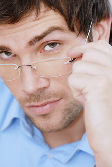 Young man portrait, close-up - VRF00075