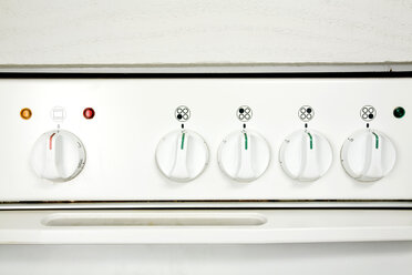 Knobs on oven, full frame, close-up - GWF00675