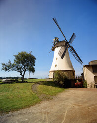 Deutschland, Niedersachsen, Wallenhorst, Windmühle - MSF02258