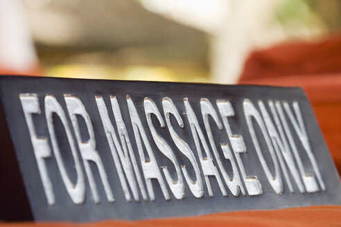 Massage-Schild, Nahaufnahme - JRF00051