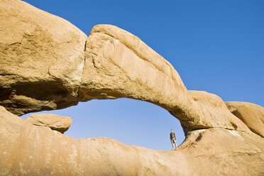 Africa, Namibia, Natural Arch at Spitzkoppe - FOF00890
