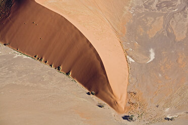 Afrika, Namibia, Sossusvlei, Wüstenlandschaft, Luftaufnahme - FO01079