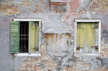 Italy, Venice, Window shutters in an old building - AWDF00041