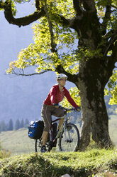 Österreich, Tirol, Ahornboden, Mountainbiken für Frauen - DSF00062