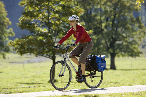 Österreich, Tirol, Ahornboden, Mountainbiken für Frauen - DSF00061