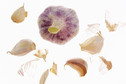 Frischer Knoblauch, Blick von oben, lizenzfreies Stockfoto