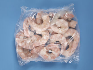 Gefrorene Shrimps im Plastikbeutel, Ansicht von oben - THF00962