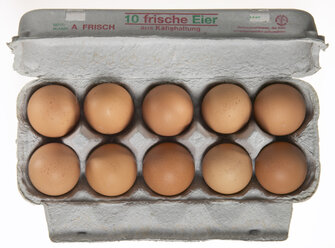 Eier im Karton, Ansicht von oben - THF00950