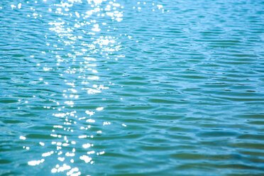 Water surface, full frame - MAEF01198