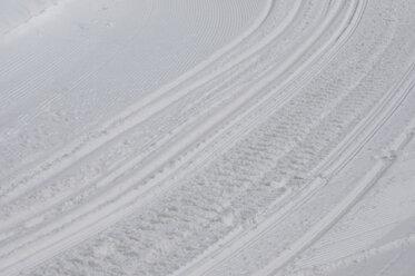 Spuren im Schnee - AWDF00284