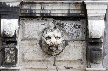 Italy, Venice, Lion's head on bridge, close-up - AWDF00197