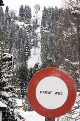 Switzerland, Arosa, Ski lift, prohibition sign in the foreground - AWDF00104