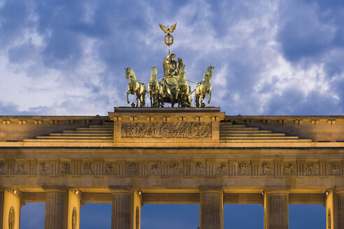 Deutschland, Berlin, Brandenburger Tor, Quadriga - 09402CS-U