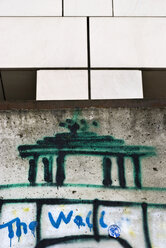 Deutschland, Berlin, Mauer mit Graffiti - PMF00645