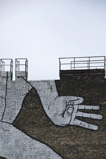 Backsteinmauer mit Graffiti, Handzeichenmotiv - PMF00627