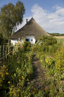 Deutschland, Mecklenburg-Vorpommer, Groß Zicker, Pfarrwitwenhaus - WDF00241