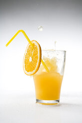 Glass of orange juice - MAEF01315