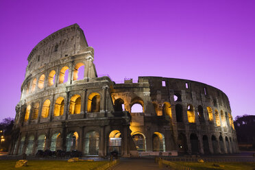 Italien, Rom, Kolosseum bei Nacht - GWF00919