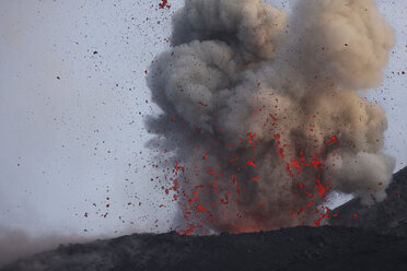 Indonesien, Anak Krakatau, Vulkanausbruch - RM00350