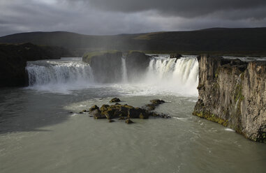 Iceland, Godafoss, waterfall - RM00293