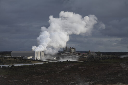 Island, Halbinsel Reykjanes, Geothermisches Kraftwerk - RM00279