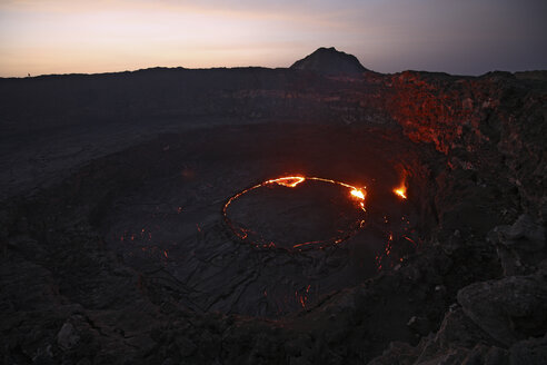 Ethiopia, Danakil Desert, Erta Ale volcano - RM00224