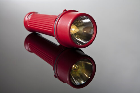 Rote Taschenlampe - MAEF01454