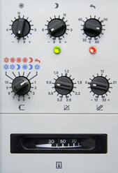 Heating controller, full frame, close-up - TCF01124