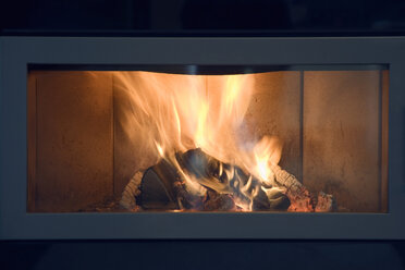 Fireplace, close-up - NHF01010