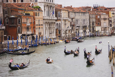 Italien, Venedig, Canale Grande mit Gondel - WWF00335