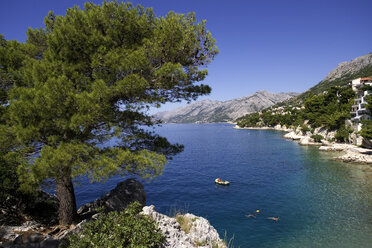 Kroatien, Makarska Riviera, Brela, Küstengebiet - WWF00737