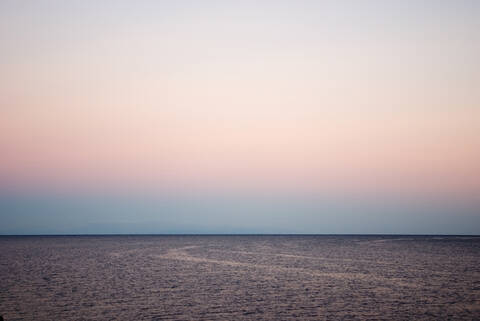 Griechenland, Ithaka, Meer bei Sonnenuntergang, lizenzfreies Stockfoto
