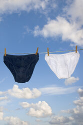 Underwear pegged on clothesline - MUF00749