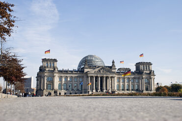 Deutschland, Berlin, Reichstagsgebäude - PMF00777