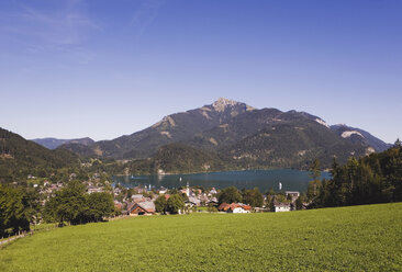 Austria, Lake Wolfgangsee, St. Gilgen, Schafberg mountain - WWF00664