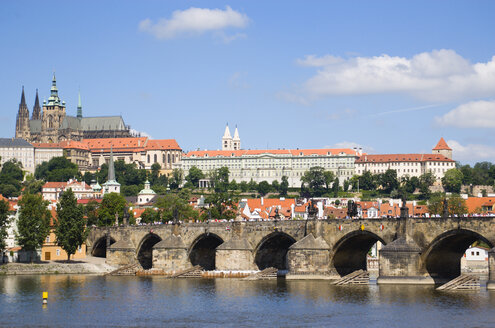 Tschechische Republik, Prag, Fluss Vitava, Brücke - PSF00049