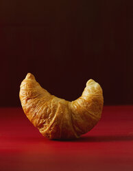 Croissant auf Rot - KSW00420