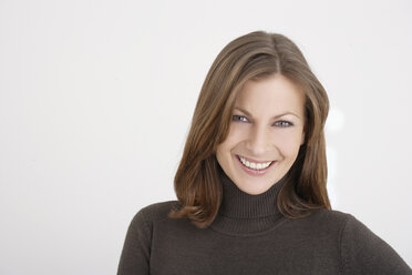 Portrait of a woman, smiling - TCF01249