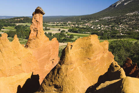 Frankreich, Provence, Colorado Provencal, Schornsteinfeger, lizenzfreies Stockfoto