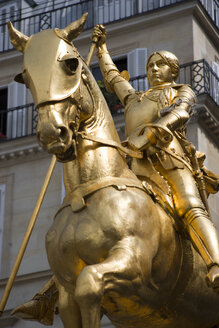 Frankreich, Paris, Place des Pyramides, Jeanne-d-Arc-Statue, Tiefblick - PSF00188