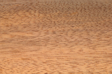 Holzoberfläche, Dabema-Holz (Piptadeniastrum africanum) Vollbild - CRF01716