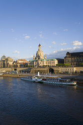 Deutschland, Dresden, Elbe und Uferpromenade - WDF00553